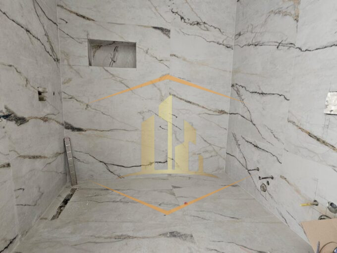 Shitet, Apartament 2+1 Pazari Ri ,